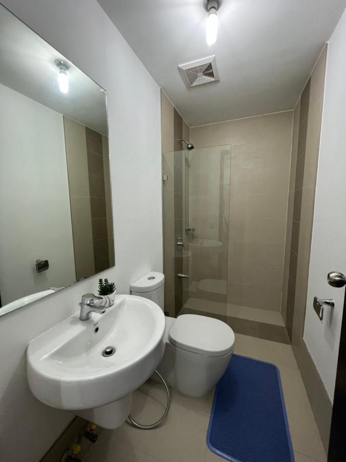 Rinann'S Staycation Abreeza Place Tower 1 Condotel Davao Stadt Exterior foto